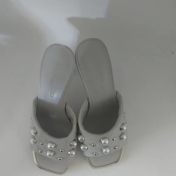 Karl Lagerfeld Amina Studded Quilted Heeled Mule Sandals Size 7 Grey Gray