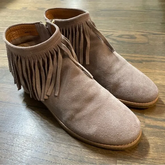 KATE SPADE BITSY SUEDE FRINGE ANKLE BOOTS Size 9.5