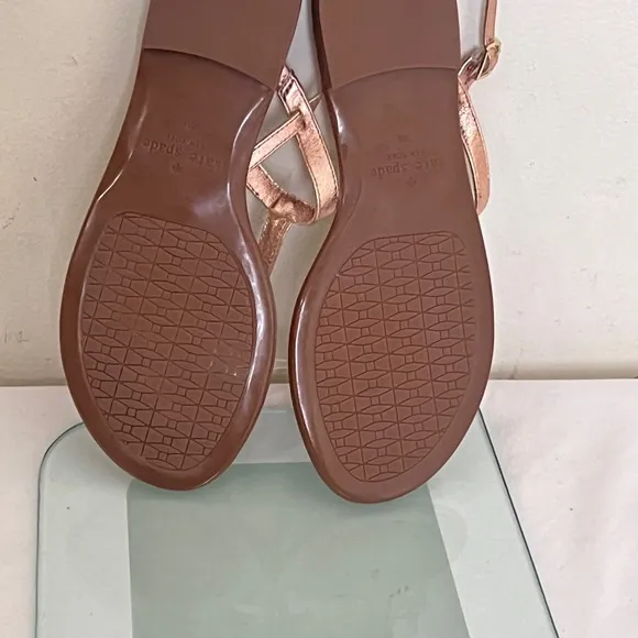 Kate Spade Sandals Rose Gold T-Strap Ankle Strap women size 8