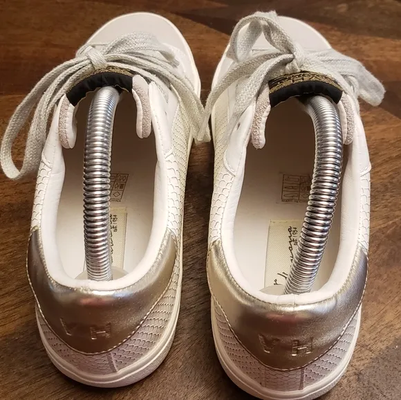 KATE - WHITE GOLD SNAKE Women's Sneakers by Vintage Havana Womens SIZE 6