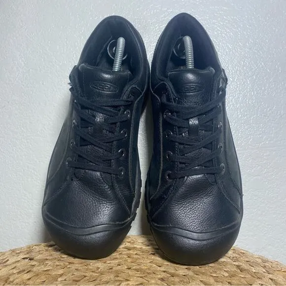 Keen Briggs leather lace boots