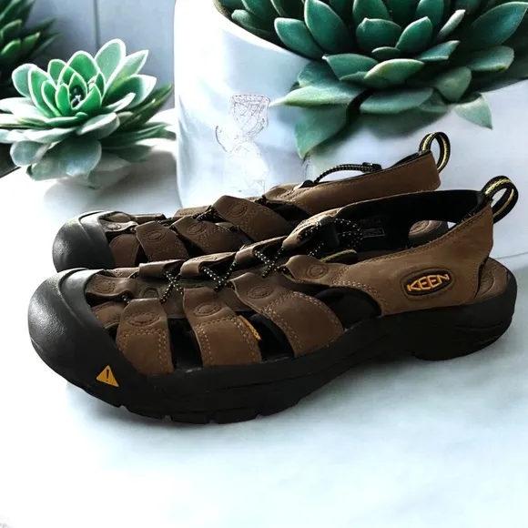 KEEN Leather Hiking Sandals Newport Waterproof Straps Men’s Size 9.5 FAST SHIP