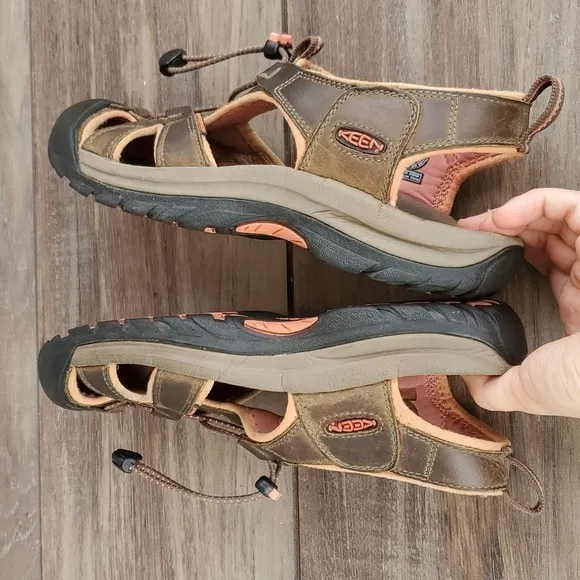 Keen Men Whisper Waterproof Outdoor Hiking Sandals Flats sz 8