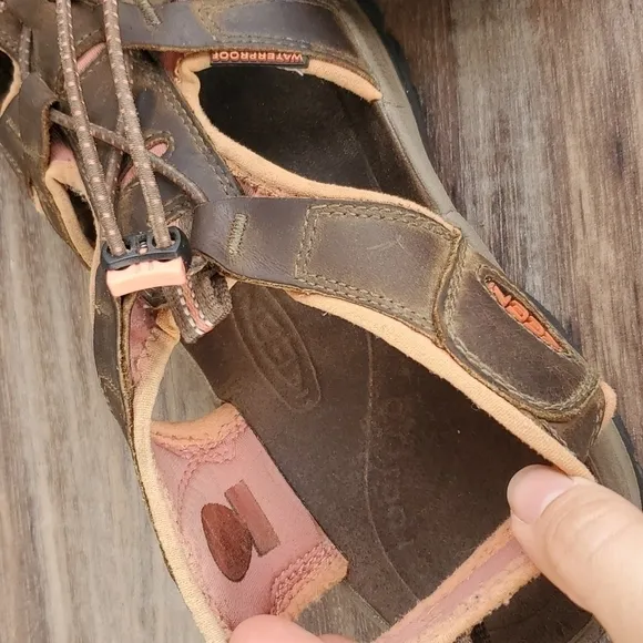 Keen Men Whisper Waterproof Outdoor Hiking Sandals Flats sz 8