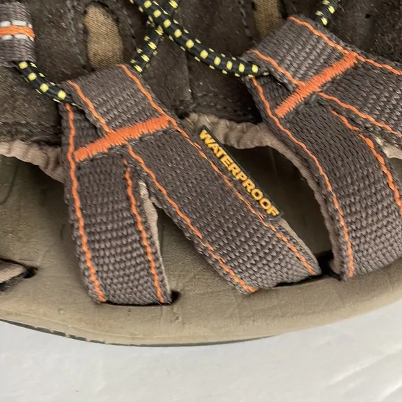 Keen Men’s Kanyon Waterproof Sandals Brown 11.5/12