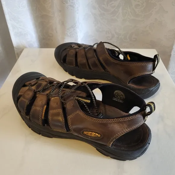 KEEN Men's Newport Sandals Leather Waterproof, Size 11.5,Brown,Hiking Outerwear