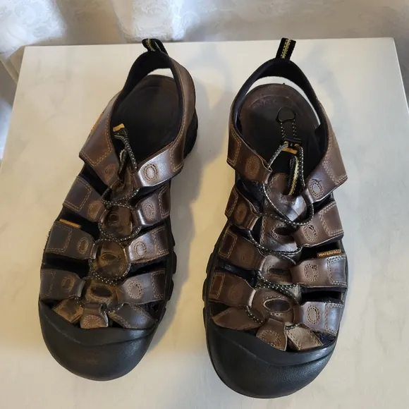 KEEN Men's Newport Sandals Leather Waterproof, Size 11.5,Brown,Hiking Outerwear