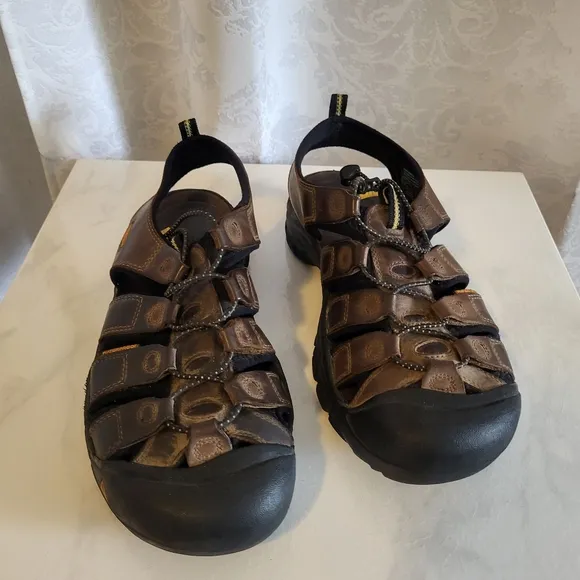 KEEN Men's Newport Sandals Leather Waterproof, Size 11.5,Brown,Hiking Outerwear