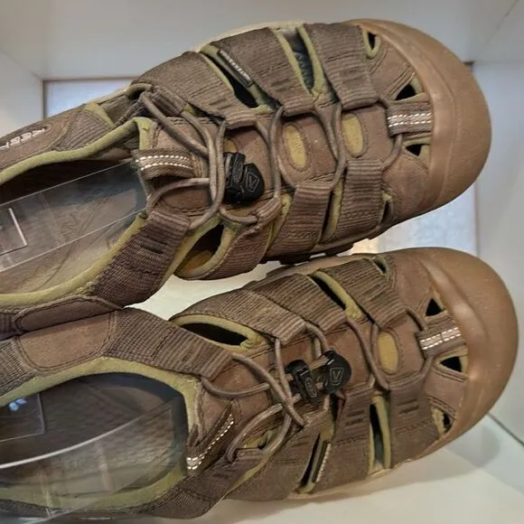 Keen Mens Newport Waterproof Brown Closed Toe Hiking Outdoor Sandals