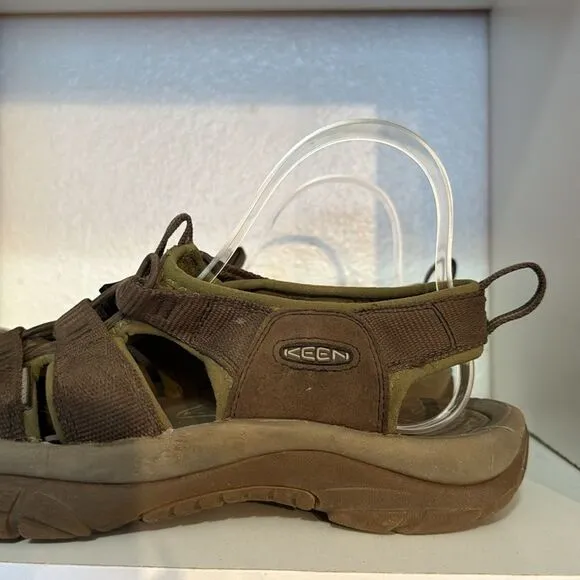 Keen Mens Newport Waterproof Brown Closed Toe Hiking Outdoor Sandals