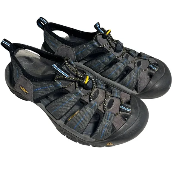 Keen Men’s Newport waterproof Hiking Closed Toe Slip on shoes Sz 10.5