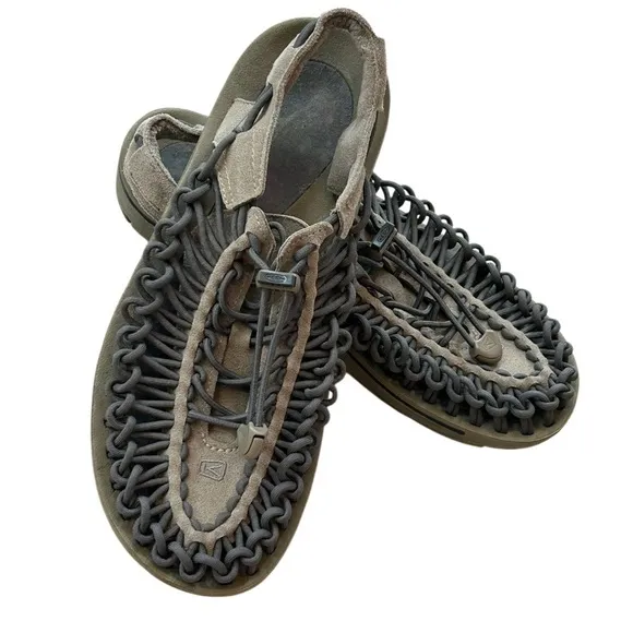 KEEN Men's Uneek Classic Two Cord Sandals, Size 8