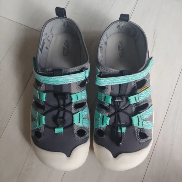 KEEN NEW kids Knotch Creek Sandals