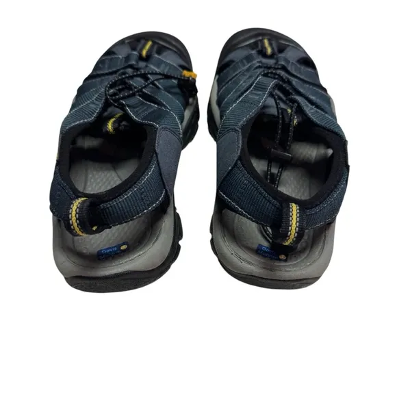 Keen Newport H2 Men's 9 Waterproof Hiking Sandals in blue