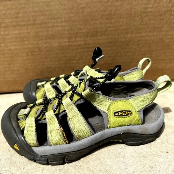 Keen Newport H2 Outdoor Sandals Hiking Closed Toe Waterproof Yellow Green 6