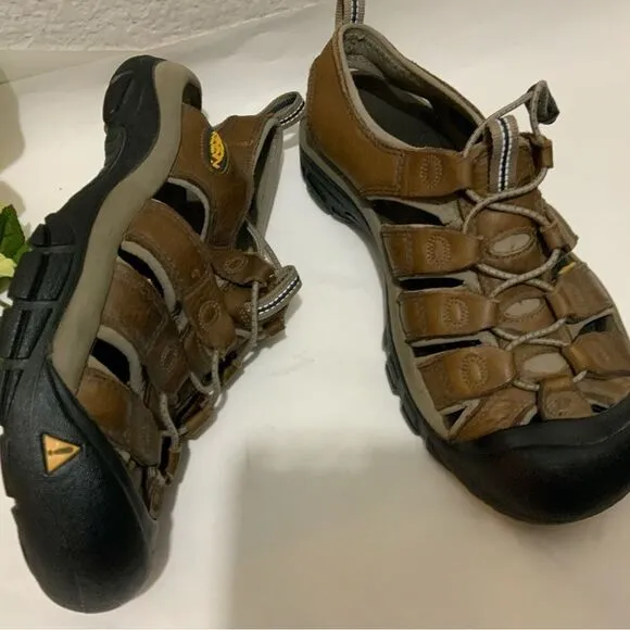 KEEN Newport H2 Waterproof Hike Sandals Mens Size 8.5 /41 Brown- Athletic Shoes