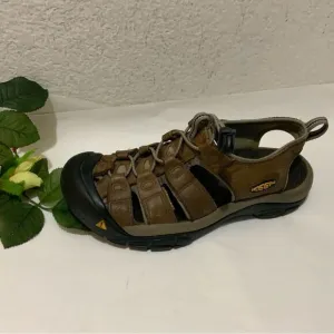 KEEN Newport H2 Waterproof Hike Sandals Mens Size 8.5 /41 Brown- Athletic Shoes