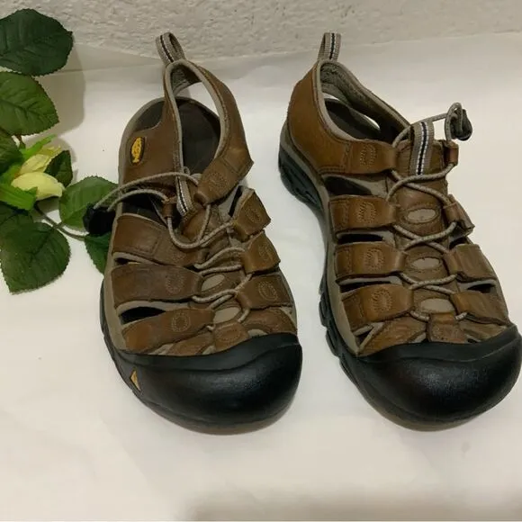 KEEN Newport H2 Waterproof Hike Sandals Mens Size 8.5 /41 Brown- Athletic Shoes