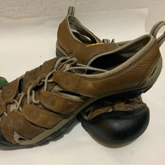 KEEN Newport H2 Waterproof Hike Sandals Mens Size 8.5 /41 Brown- Athletic Shoes