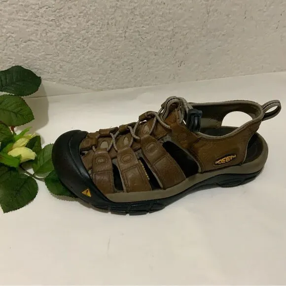 KEEN Newport H2 Waterproof Hike Sandals Mens Size 8.5 /41 Brown- Athletic Shoes