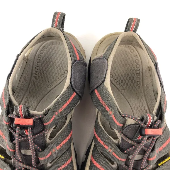 Keen Newport H2 Waterproof Hiking Sandals 9.5