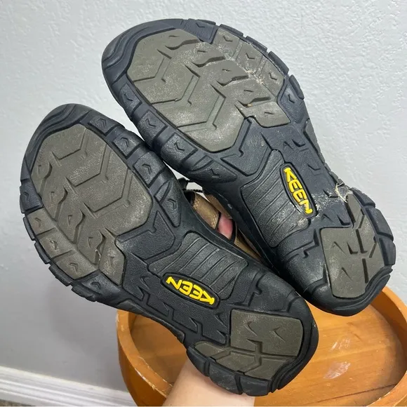 Keen Newport Men's Water Sport Sandals have Waterproof Leather Upper  Size 8.5