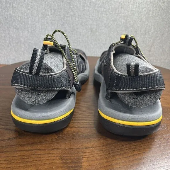Keen Newport Sandals Men's‎ 11 Black Waterproof Comfort Sport Hiking Fisherman