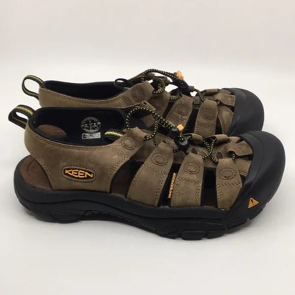 KEEN Newport Waterproof Hiking Camping Gorpcore Brown Leather Sandals Sz 9 Men