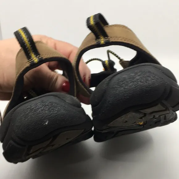 KEEN Newport Waterproof Hiking Camping Gorpcore Brown Leather Sandals Sz 9 Men