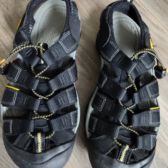 Keen Sandals Man's sz 10 Newport H2 Brown waterproof