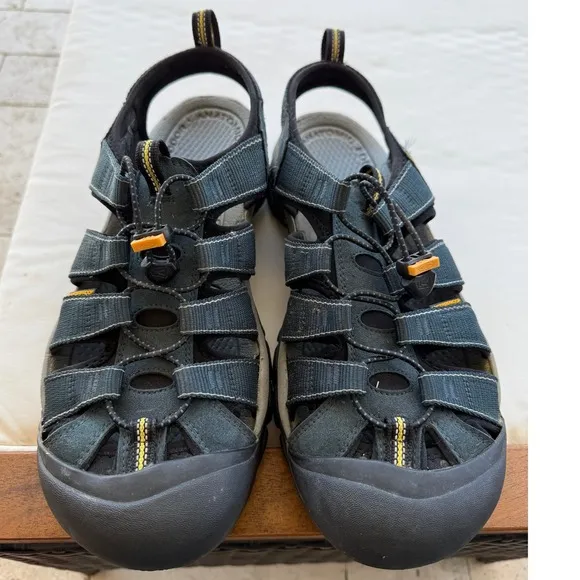 Keen Sandals Mens size 13 Newport Waterproof NEAR NEW!  Worn 1x Blue