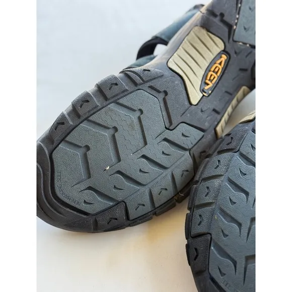Keen Sandals Mens size 13 Newport Waterproof NEAR NEW!  Worn 1x Blue