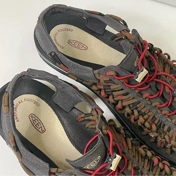 Keen Uneek Men’s Flat Sandals Hiking Camping Fisherman Gray Red Color Size 11