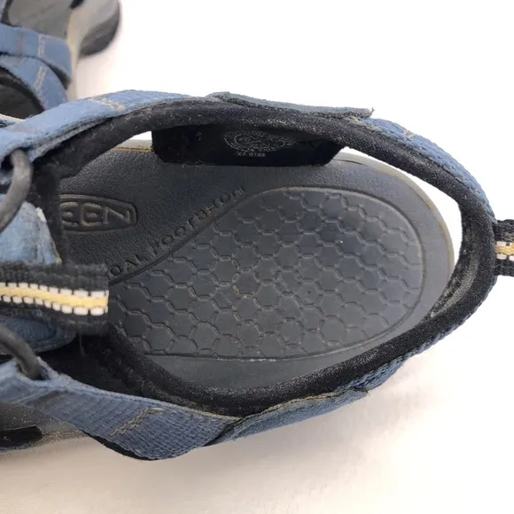 Keen Venice Waterproof Hiking Sandals 7.5