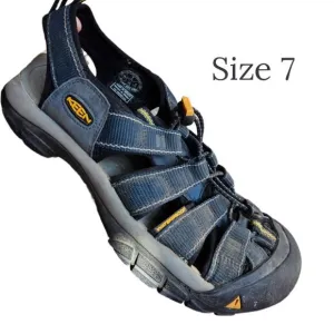 Keen Waterproof Washable Sandals mens size 7 blue summer beach