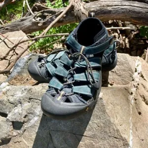 KEEN Waterproof women’s hiking sandals with rubber toe durable sole teal closed