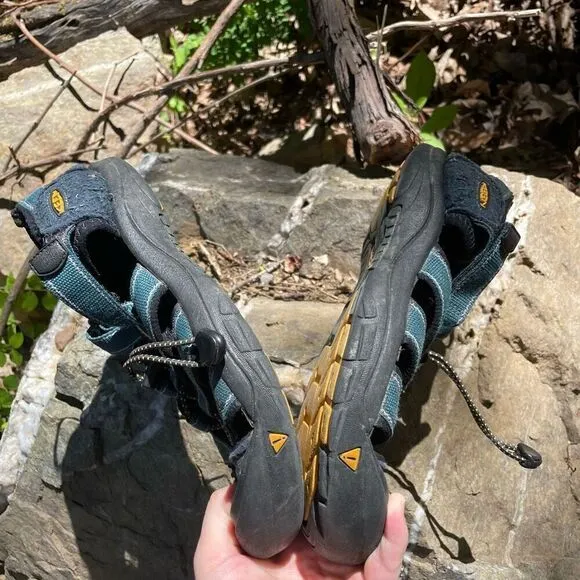 KEEN Waterproof women’s hiking sandals with rubber toe durable sole teal closed