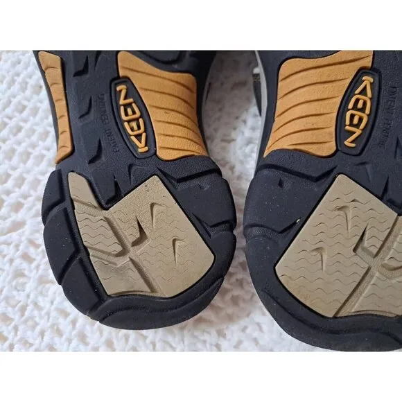 Keen Women's Size 10 Cap Toe Newport H2 Hiking Sandals