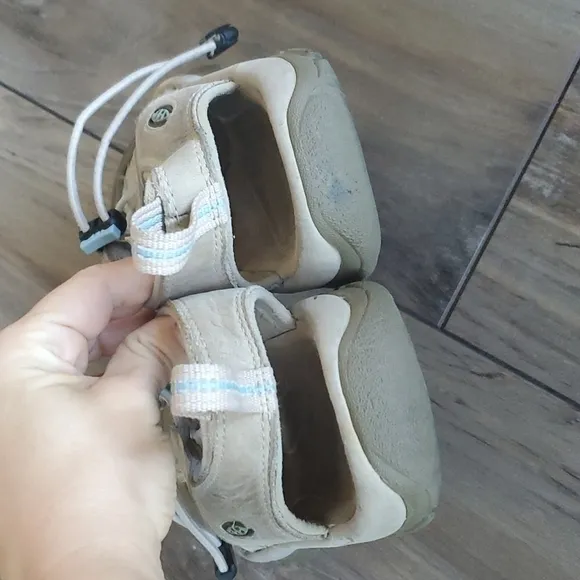 Keen Womens Whisper Waterproof  Outdoor Hiking sandals shoes sz 6