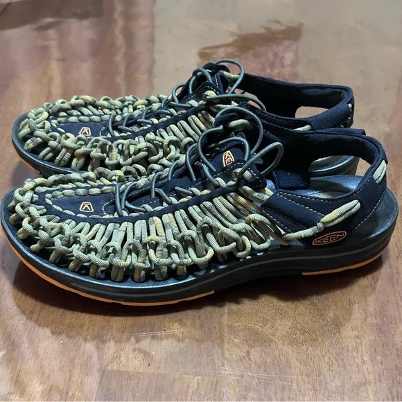 Keen Woven Uneek Bungee Cord Paracord Sandal Green Drawstring Men US 9.5 1014619