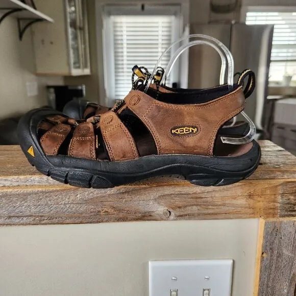 Keen Newport Sandals Men 11 Brown Leather Waterproof Sport Hiking  Sanitized RTW