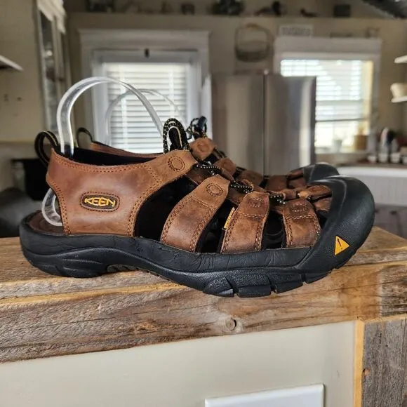 Keen Newport Sandals Men 11 Brown Leather Waterproof Sport Hiking  Sanitized RTW