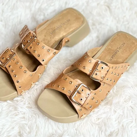 Kelsi Dagger Jolt Tan Clog Sandals