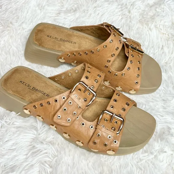 Kelsi Dagger Jolt Tan Clog Sandals