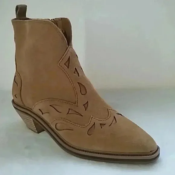 kelsi Dagger suede western cowgirl  ankle boots