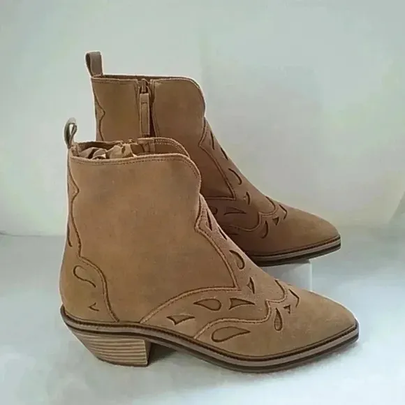 kelsi Dagger suede western cowgirl  ankle boots