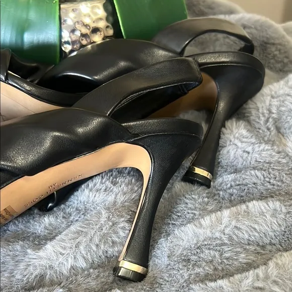 Kenneth Cole Black High-Heeled Sandals NWOT retail $129