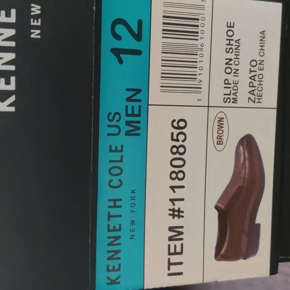 Kenneth Cole New York Slip On Leather Loafers. Size 9M Men'sColor Brown