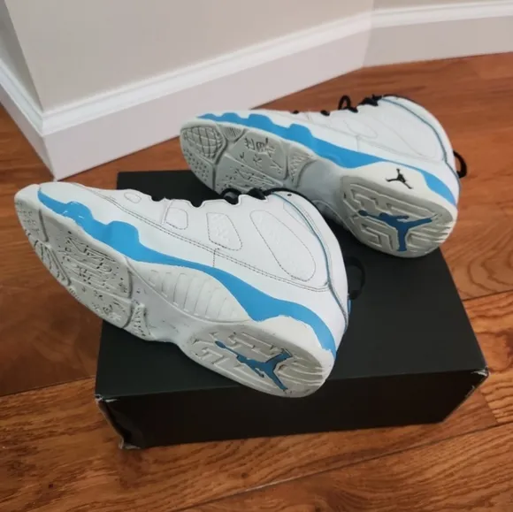 Kids' Jordan 9 Retro Sneakers