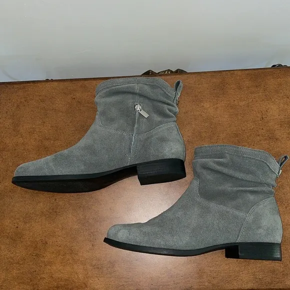Koolaburra by Ugg Lorelei Suede Ankle Boots Gray Size 10